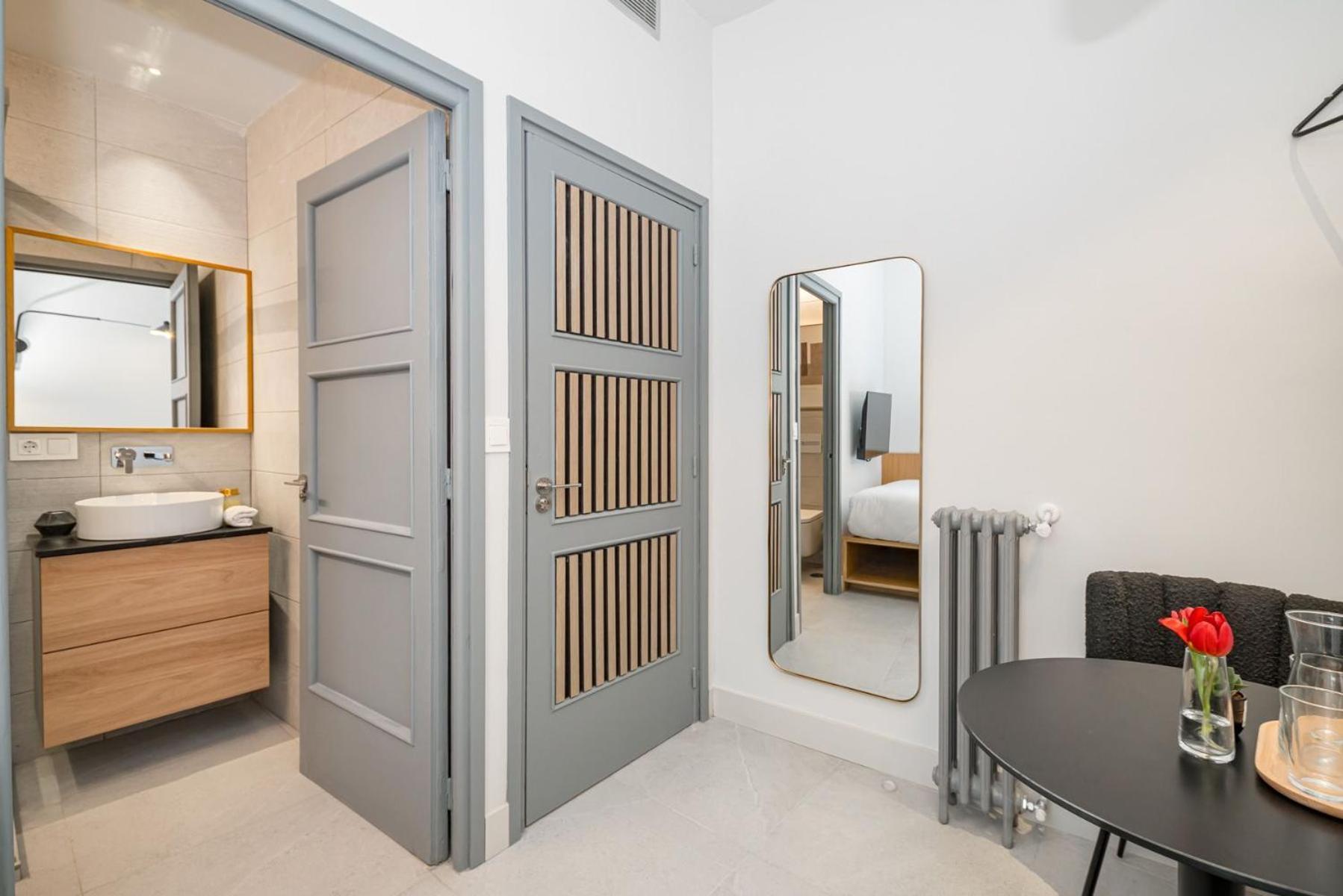 Centric Creative Rooms Madrid Extérieur photo